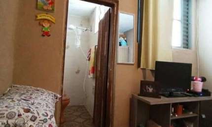 Casa térrea com 2 dormitórios mais edícula nos fundos à venda por R$ 395.000 - Próxima ao Ginásio João do Pulo - Guarulhos/SP