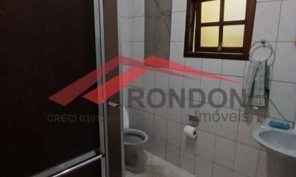 casa para alugar com 3 dormitórios  1 suite 2 wc área de 150m2  tem área em toda a frente e lateral.