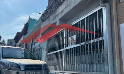 Sobrado à venda no Jardim Paraventi - 175,00 ms² - 3 dormitórios - 1 suíte - sala - cozinha - 2 vagas.