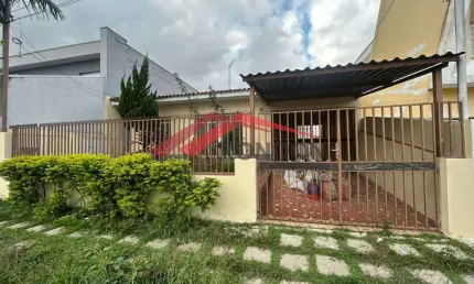 Casa térrea para locação no Cidade Maia 2 dormitórios 2 vagas