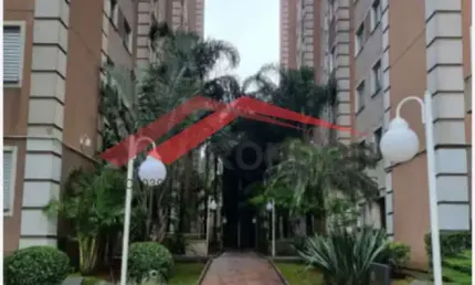 Apartamento térreo à venda na Av Saldado Filho 2 dormitórios 1 vaga