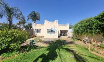 Casa em Condomínio à Venda em Campinas-SP, Loteamento Caminhos de São Conrado - 2 quartos, 1 sala, 1 banheiro, 4 vagas, 134m².