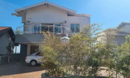 Casa em Condomínio de Luxo em Sousas, Campinas-SP: 3 quartos, 3 suítes, 3 salas, 4 banheiros, 6 vagas, 404m².