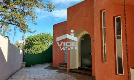 VENDO CASA EM CAMPINAS, BAIRRO TAQUARAL EM FRENTE AO PORTÃO UM DA LAGOA COM CINCO SUÍTES E PISCINA