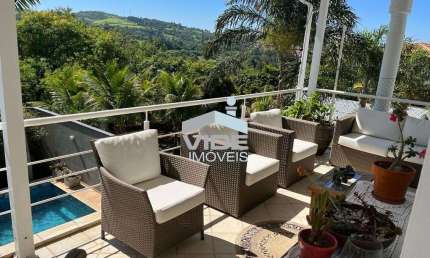 Casa em Condomínio de Luxo em Sousas, Campinas - 3 quartos, 3 suítes, 3 salas, 4 banheiros, 4 vagas - 360,11 m².