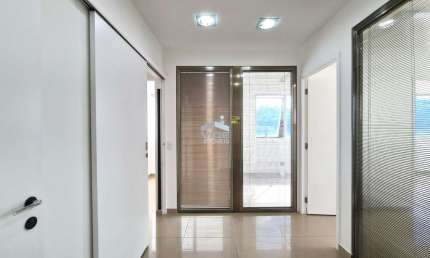 Excelente oportunidade: Sala comercial à venda ou locação na Vila Nova, Campinas-SP! 7 salas e 4 banheiros!