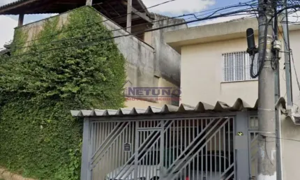 Sobrado espaçoso na vila medeiros com 02 dorms, sala, cozinha, 02 wcs, 02 vagas, em rua tranquila.