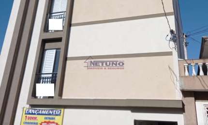 Condomínio studio na Vila Gustvao com 01 dorm, sala, cozinha, wc,  lavanderia (sem vaga) ótimo local