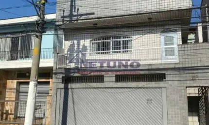 Casa assobradada na vila medeiros com 03 dorms, 01 suite, sala, 03 wcs, 02 vagas, ótima localização.