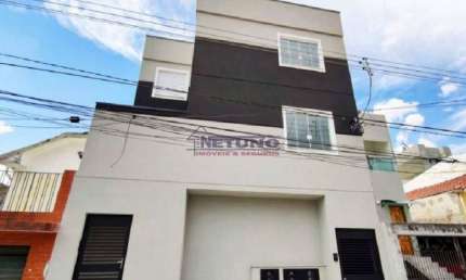 Condomínio na Vila Guilherme com 01 dorm, sala, cozinha, wc, lavandeira, (sem vaga), em ótimo local.