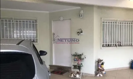Lindo sobrado na Vila Sabrina com 03 suítes, sala, cozinha, quintal, 02 vagas em ótima localização.