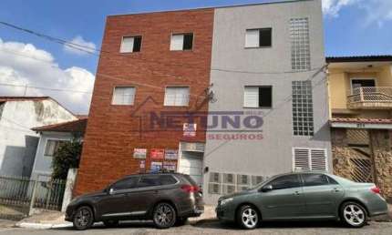 Condomínio na parada inglesa com 01 dorm, sala estar, cozinha, wc social e lavanderia ( sem vaga).