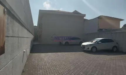 Condomínio na vila medeiros tipo sobrado com 02 dorms, sala de estar, lavabo, cozinha, wc, 01 vaga.