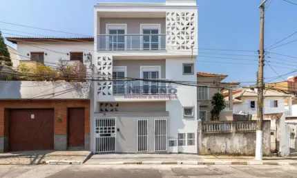 Condomínio na Vila Guilherme com 01 dorm, sala de estar, cozinha, wc com box, lavanderia, (sem vaga)