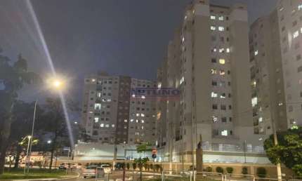 Apartamento na Vila Guilherme com 02 dorms, sala de estar, cozinha, wc social, lavanderia (sem vaga)