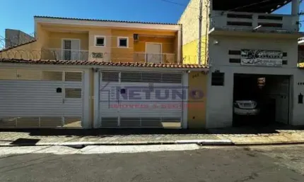 Sobrado na vila sabrina com 03 dorms, 01 suíte, sala espaçosa, cozinha, wc, 04 vagas, ótimo local.