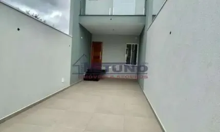 Sobrados novos na Vila Dom Pedro II com 03 suítes, sala espaçosa, cozinha, 02 vagas, prox. ao metrô.