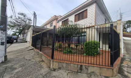 Casa em condomínio fechado com 4 quartos para alugar na Vila Medeiros, São Paulo 