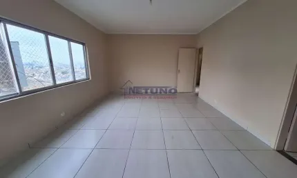 Casa assobradada com ótima localização na vila medeiros com 3 quartos, edícula e quintal espaçoso