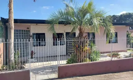 Casa para Venda em Lapa, Cascata, 4 dormitórios, 1 suíte, 3 banheiros, 3 vagas