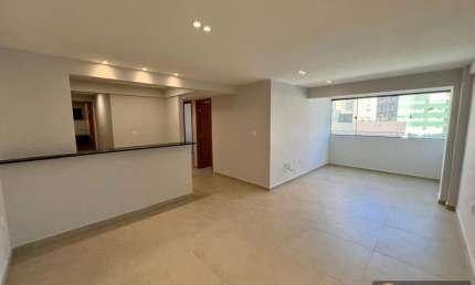 Apartamento REFORMADO, próximo ao Mag Shopping, 98m².