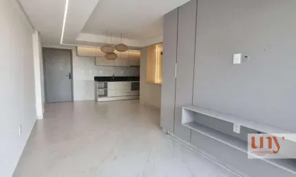 Apartamento novo com móveis projetados e 2 quartos na beira mar do bairro Cabo Branco