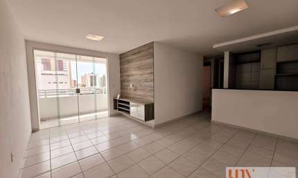 Apartamento com 3 quartos e móveis projetados em ótima localização no bairro de Manaíra