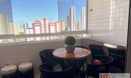 Apartamento com 125 m², 3 quartos e área de lazer no Miramar
