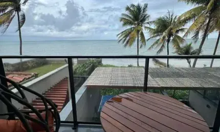 Apartamento pé na areia, frente mar, com 42 metros no Jardim Oceania