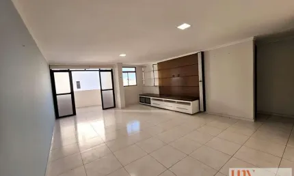 Apartamento com 125 m² e 3 quartos próximo da praia no Cabo Branco