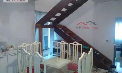 Sobrado com 3 dormitórios à venda, 180 m² por R$ 480.000,00 - Jardim Bertoni - Americana/SP