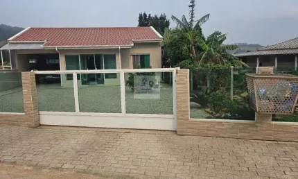 Casa para Venda em Imaruí, Ribeirão de Imaruí, 3 dormitórios, 2 suítes, 3 banheiros, 1 vaga