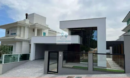 Casa para Venda em Palhoça, Pedra Branca, 3 dormitórios, 1 suíte, 2 banheiros, 2 vagas