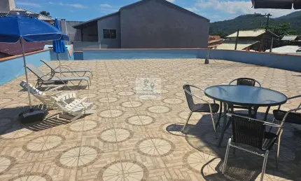 Casa para Venda em Florianópolis, Campeche, 4 dormitórios, 2 suítes, 4 banheiros, 2 vagas