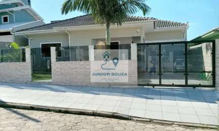 Casa para Venda em Imbituba, Village, 3 dormitórios, 1 suíte, 2 banheiros, 2 vagas