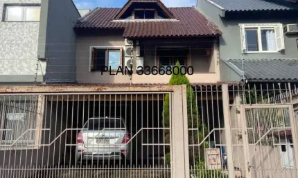 Venda de Casa em Condomínio de Luxo no Ecoville, Porto Alegre-RS: 3 Quartos, 1 Suíte, 2 Salas, 2 Vagas, 270 m².
