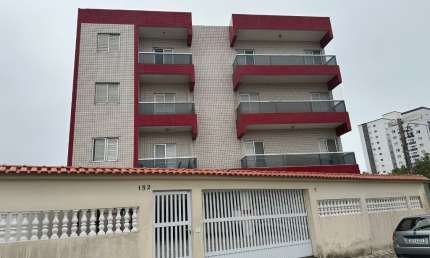 Apartamento 2 dormitorios em Mongaguá 300 metros da praia