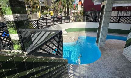 Apartamento amplo, 300 metros da praia, direto proprietário 410 mil somente a vista