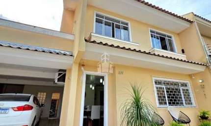 Casa com 3 quartos à venda na Vereador Antonio Fabricio da Silva, 19, Vila Solene, Campo Largo por R$ 790.000