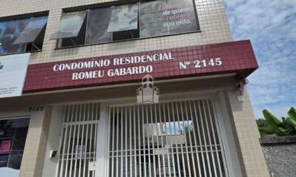 Apartamento com 3 quartos para alugar na Rua Generoso Marques, 2145, Centro, Campo Largo por R$ 2.400