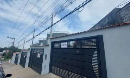 Casas de Vila com 2 suítes no Jardim Amazonas em Itaquaquecetuba
