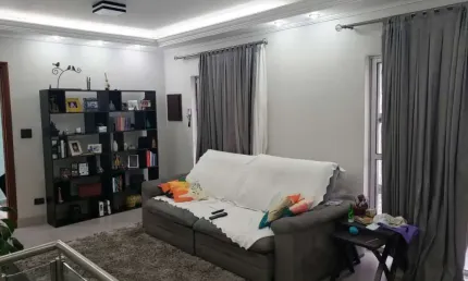 Casa sobrado de 3 dormitórios, 1 suíte e 3 vagas de garagem para venda no Jardim São Paulo