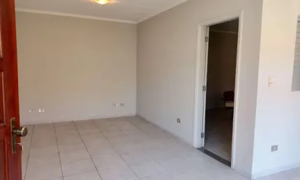 Sobrado para Venda  com 3 dormitórios e 1 vaga garagem