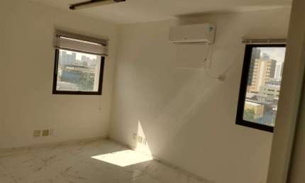 Sala Comercial para alugar com 60 metros, 2 banheiros e 2 vagas, próximo ao metrô Barra Funda