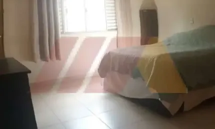 Sobrado para locação, com 4 dormitórios, sem vaga de garagem. Localizado na Vila Paulicéia.