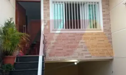 Sobrado para venda, 3 dormitórios (1 suíte), 2 vagas de garagem, com 125m². parada inglesa.