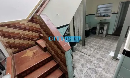 Casa com 4 quartos à venda na Rua Juruaba, --, Vila Liviero, São Paulo por R$ 890.000