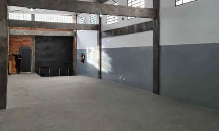 Barracão / Galpão / Depósito com 2 salas para alugar na Avenida Rotary, --, Vila das Bandeiras, Guarulhos por R$ 10.500