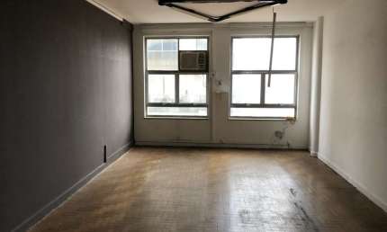 Sala comercial com 1 sala para alugar na Rua Brigadeiro Tobias, --, Luz, São Paulo por R$ 1.400