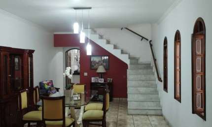 Casa com 3 quartos à venda na Rua Freire de Andrade, --, Jardim Vila Galvão, Guarulhos por R$ 680.000